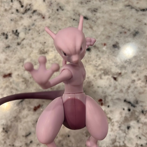 Mewtwo Pokémon Battle Feature Action Figure - Picture 4 of 5